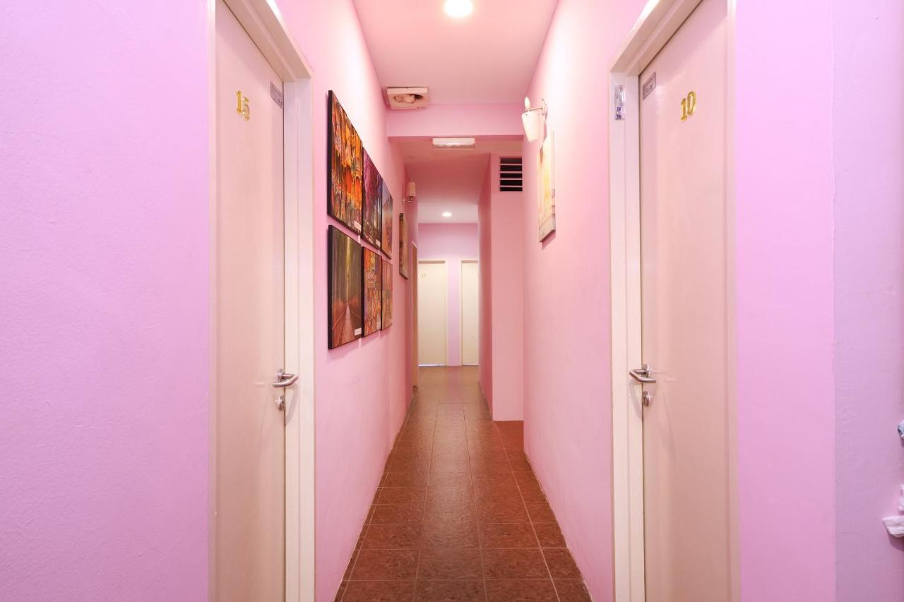 Oyo 1125 Ir Inn Hotel Skudai Exterior photo