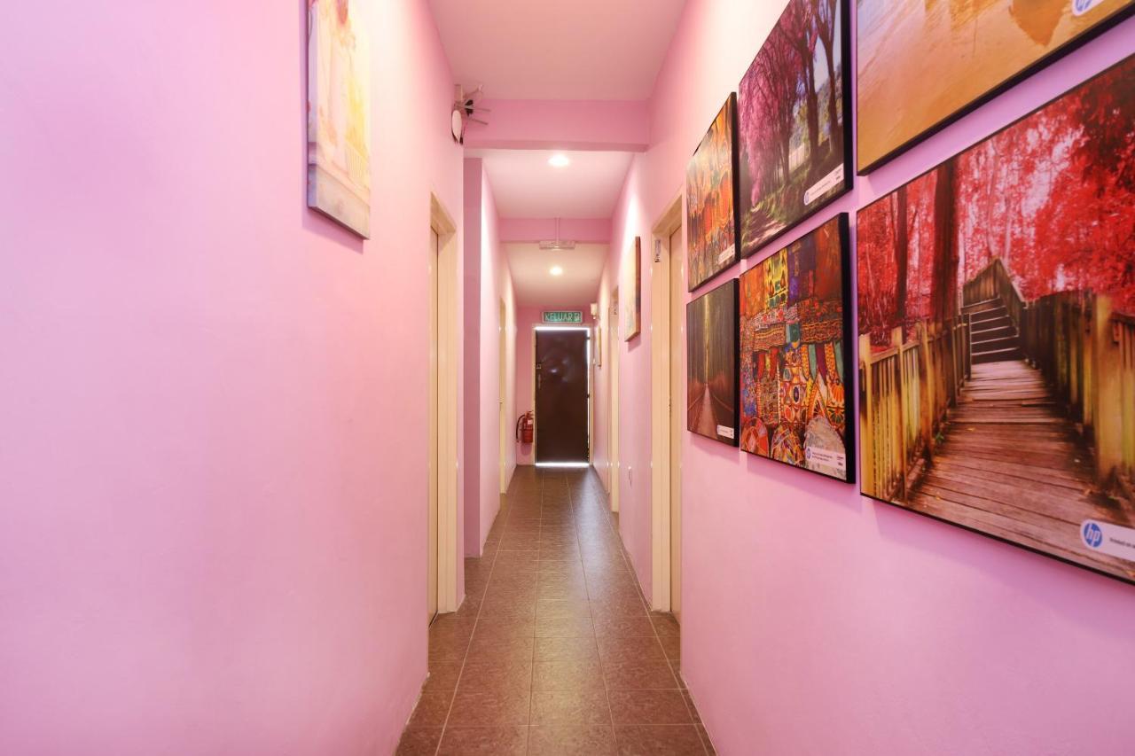 Oyo 1125 Ir Inn Hotel Skudai Exterior photo