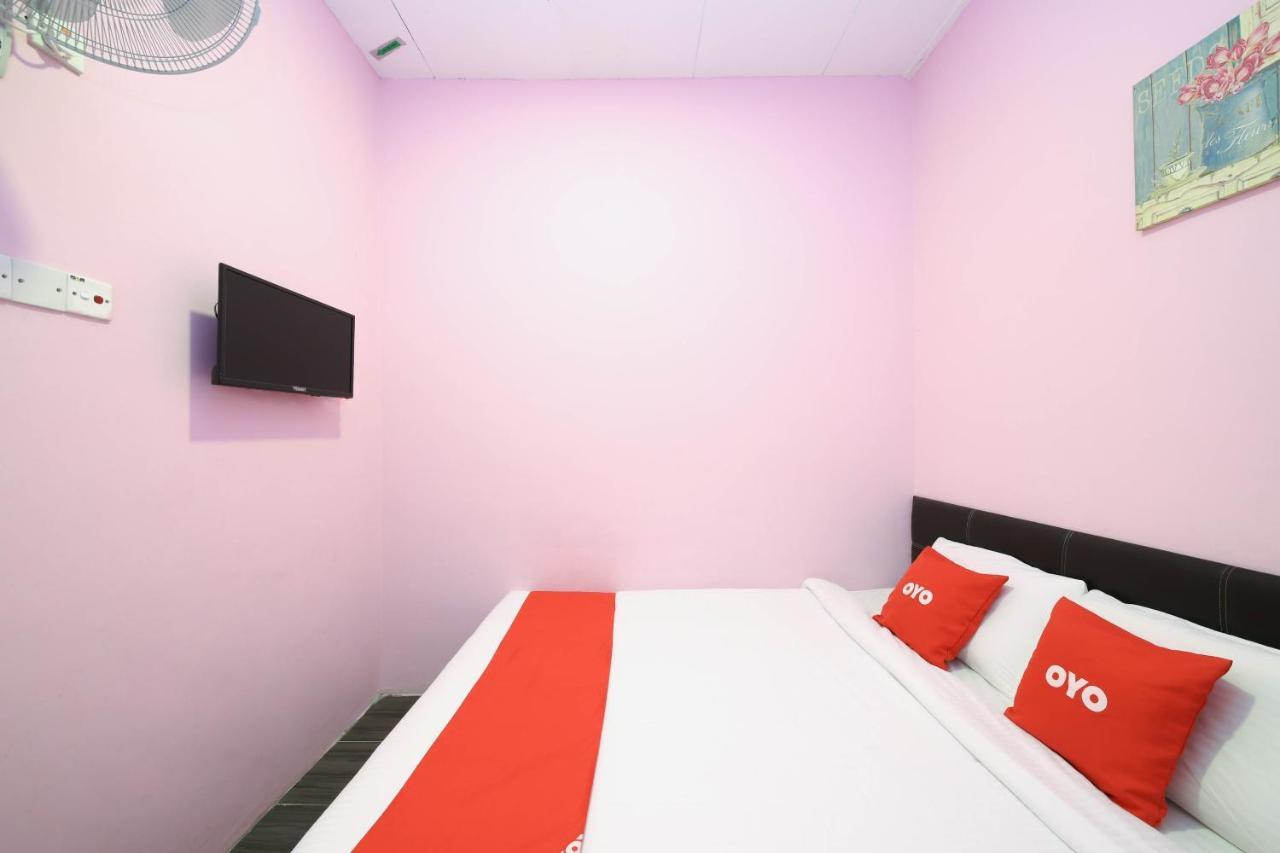 Oyo 1125 Ir Inn Hotel Skudai Exterior photo