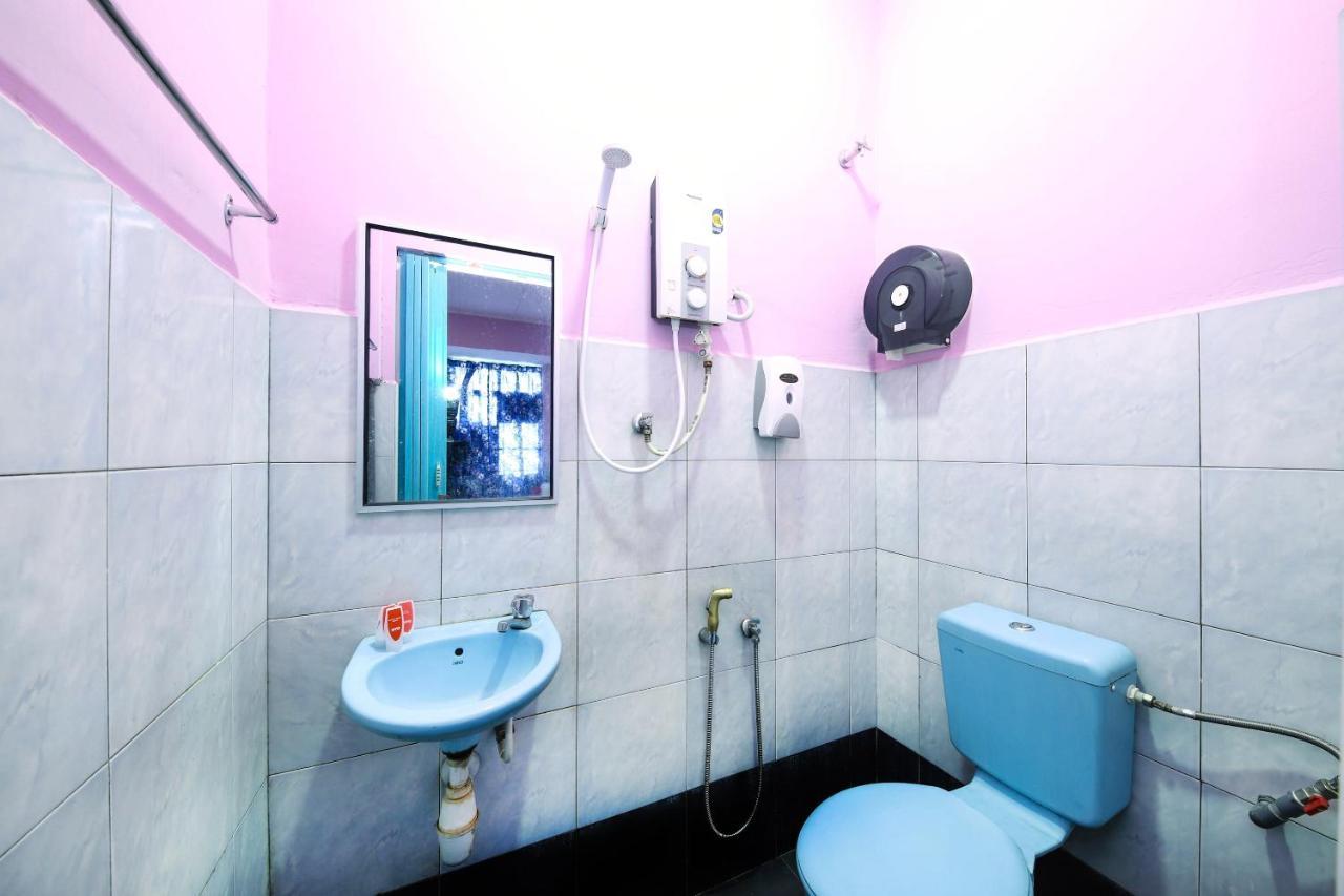 Oyo 1125 Ir Inn Hotel Skudai Exterior photo