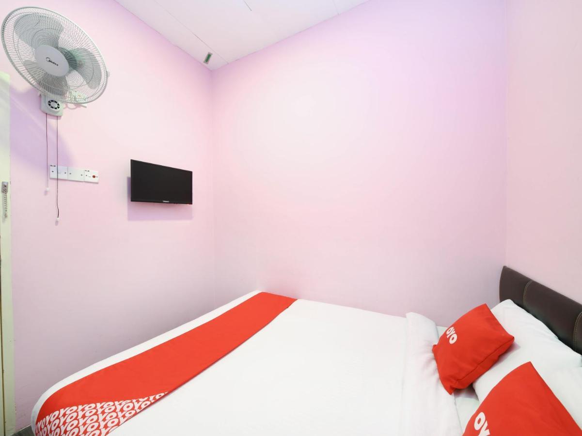 Oyo 1125 Ir Inn Hotel Skudai Exterior photo