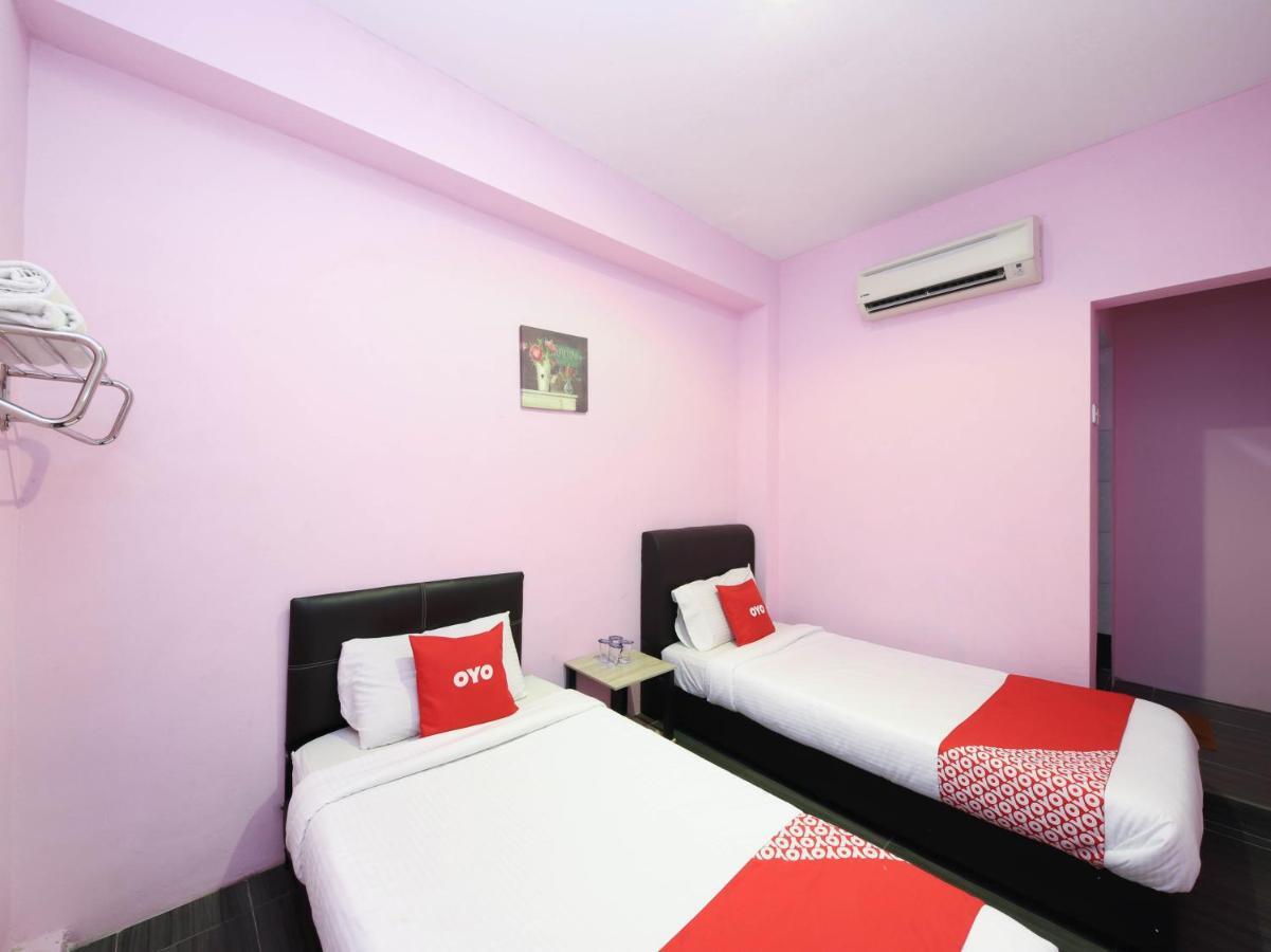 Oyo 1125 Ir Inn Hotel Skudai Exterior photo
